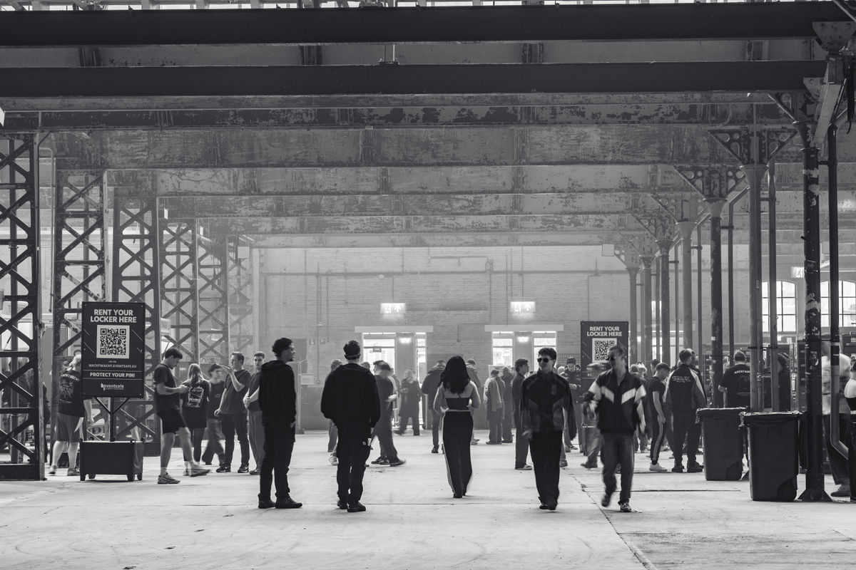 Loading... just a sec